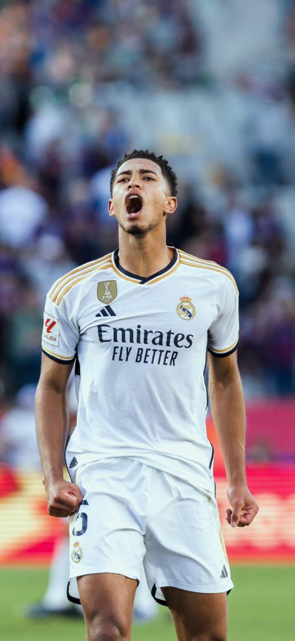 场均1.37分，执教至少10场欧冠的意大利教练中孔蒂成绩倒数第5（欧冠执教场均1.37分，孔蒂在10场以上的意大利主帅中仅列倒数第五）