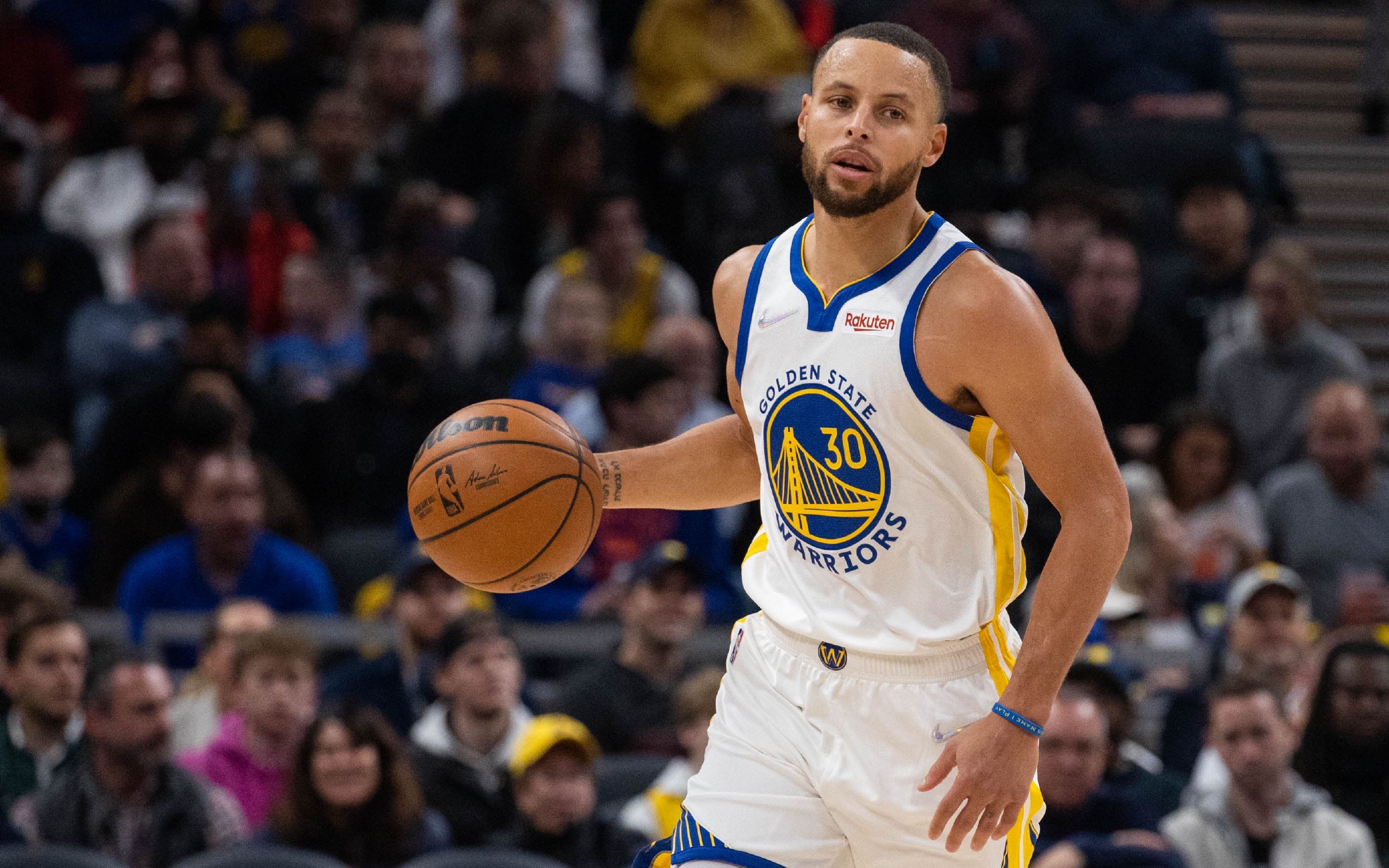 费尔斯成历史上最年轻达成5次单场20+的后卫（费尔斯刷新纪录：史上最年轻后卫完成5次单场20+）