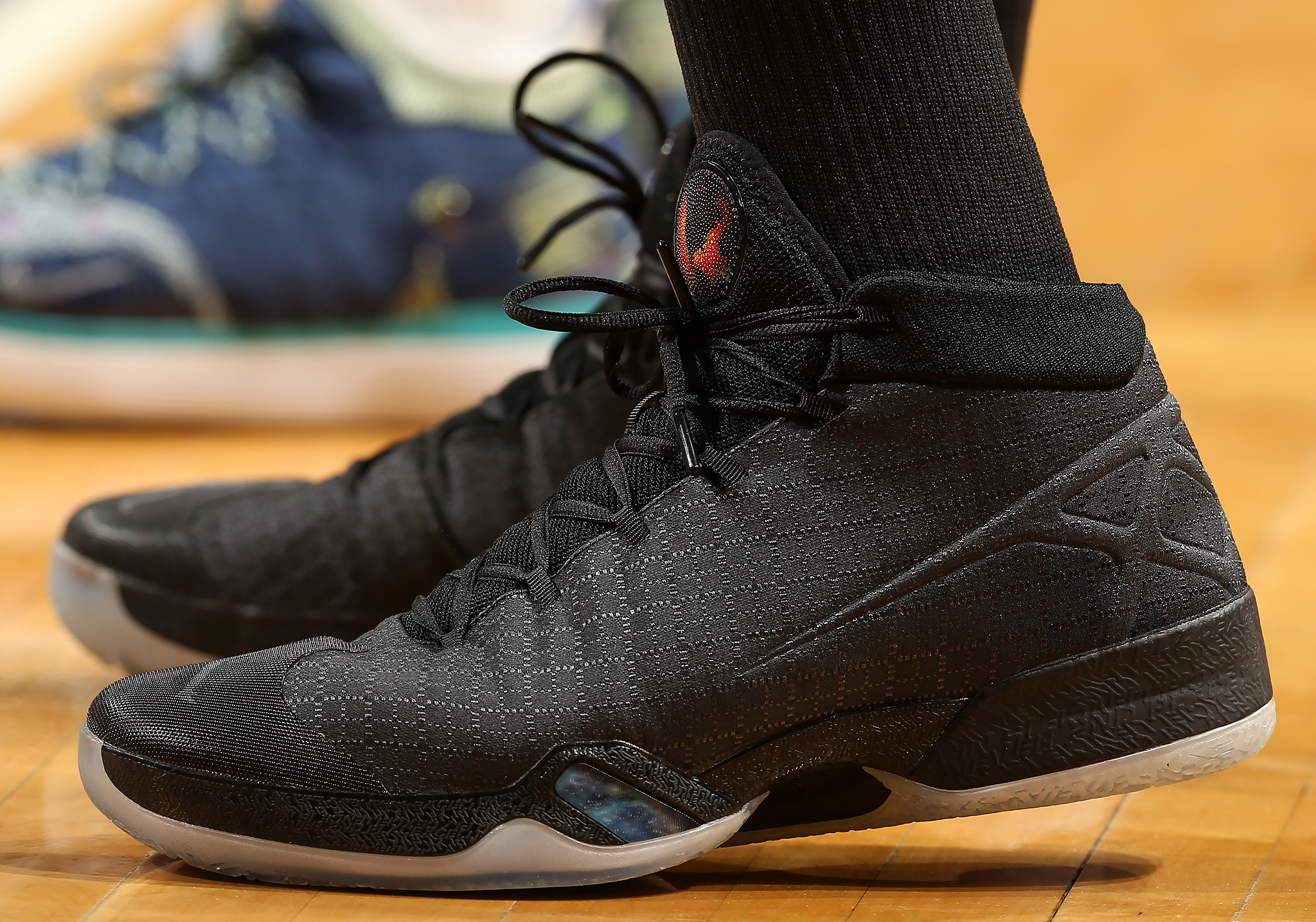 马竞客战埃因霍温：阿尔瓦雷斯搭档瑟洛特，小西蒙尼出战（马竞客场挑战埃因霍温：阿尔瓦雷斯联袂瑟洛特，小西蒙尼登场）