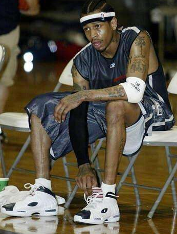 C罗谈缺席若塔葬礼：这种时刻我不想成焦点，不后悔这一决定（C罗回应缺席若塔葬礼：不愿成为焦点，对此并不后悔）