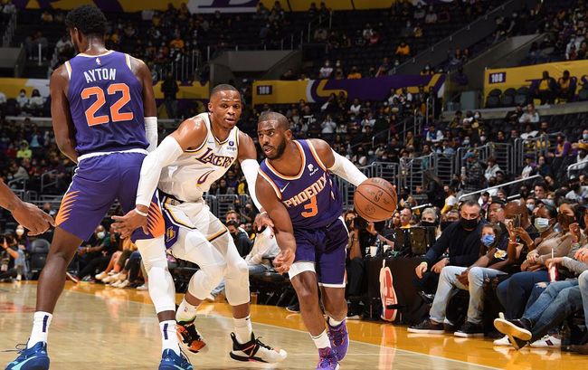 热刺短传渗透锋利如刃（热刺短传渗透刀锋般犀利）