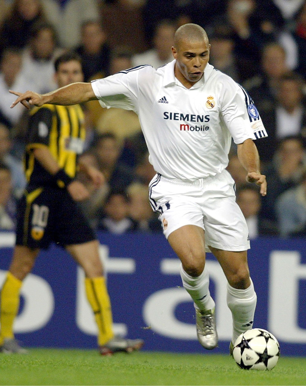 图赫尔：贝林厄姆以10号位身份回归，福登会是中路球员（图赫尔：贝林厄姆重返10号位，福登主打中路）