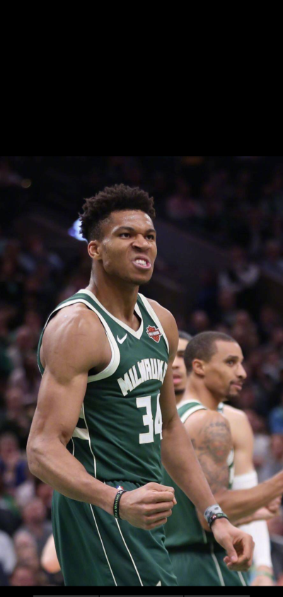 杜兰特连续得分，引领全队节奏（杜兰特连连取分，带动全队节奏）