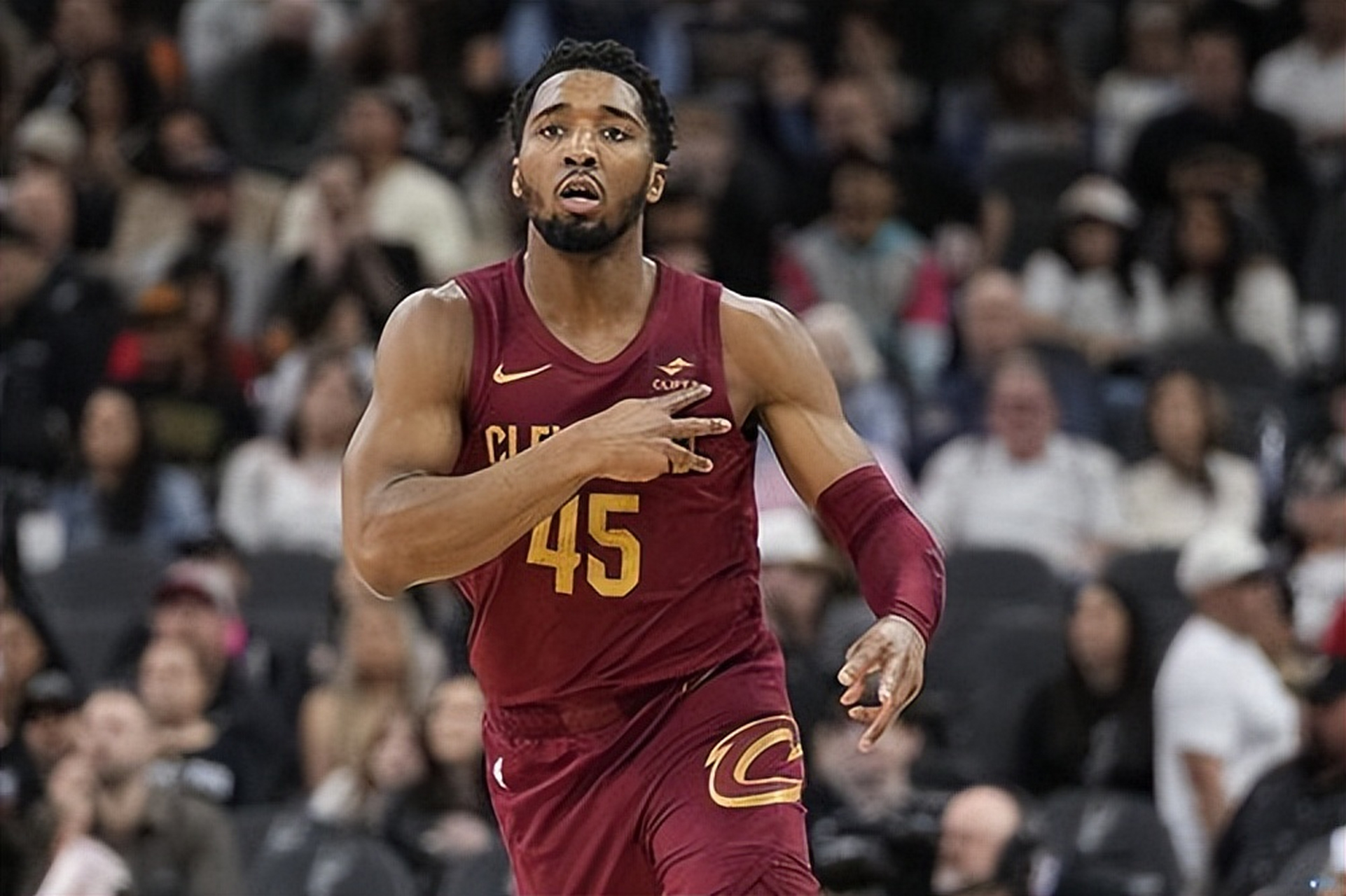 状态爆棚！布朗怒砍赛季新高42分，赛季第三次40+（火力全开！布朗42分创赛季新高，单季第三次40+）