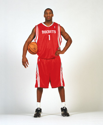 尤文本赛季税前年薪前20：弗拉霍维奇2220万第1，戴维1110万（尤文本季税前年薪TOP20：弗拉霍维奇以2220万领跑，戴维1110万）