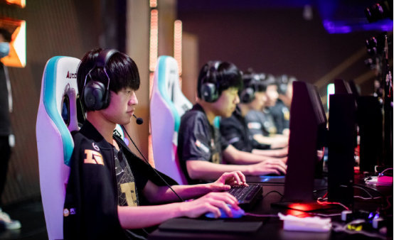 勇士库明加仍僵持！匿名高管：处境类似乔治早年受困格兰杰 球队环境差异恐改结局